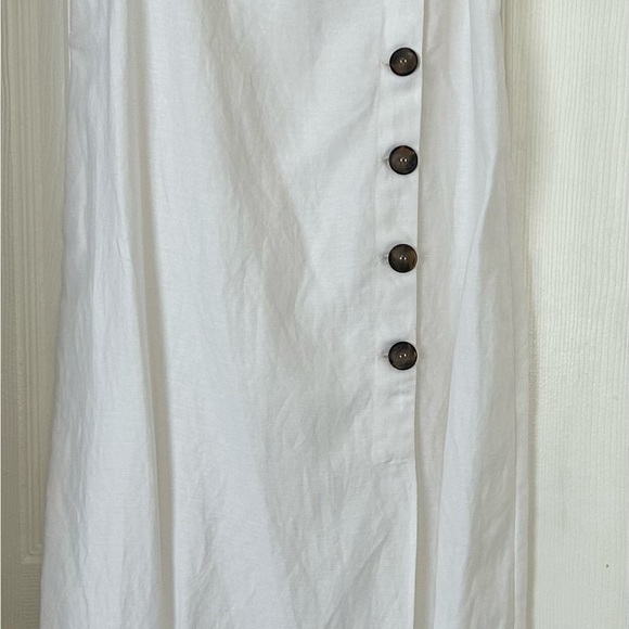 Reformation Linen Dress with adjustable straps. Brand New with tag attached. - Picture 1 of 7